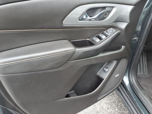 Used 2020 Chevrolet Traverse RS FWD image 10