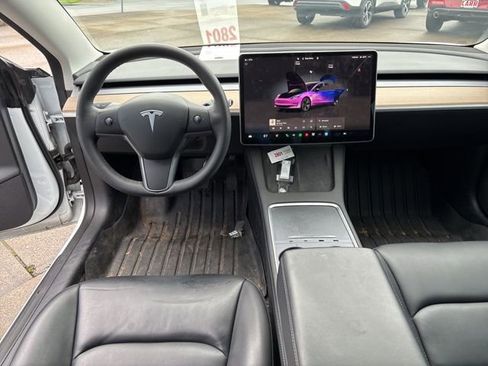 Used 2023 Tesla Model 3 Standard Range image 14