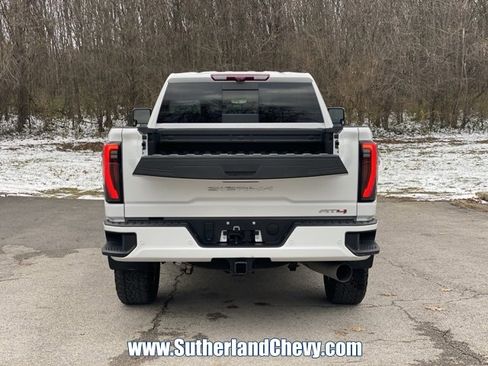 Used 2024 GMC Sierra 2500 AT4 w/ Technology Package image 19