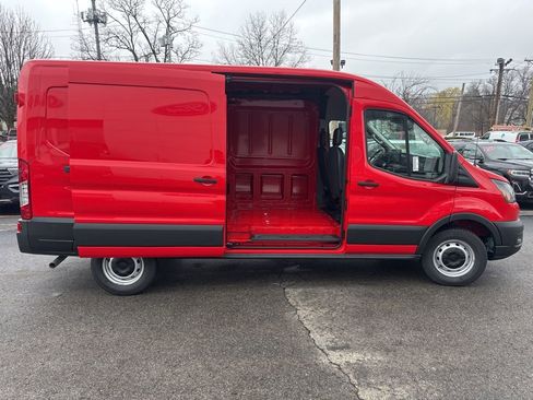 New 2026 Ford Transit 250 148 Medium Roof RWD image 5