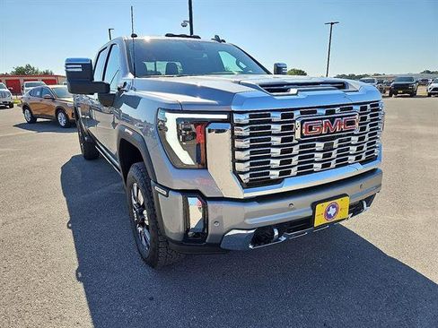 New 2026 GMC Sierra 3500 Denali w/ Denali Reserve Package image 7