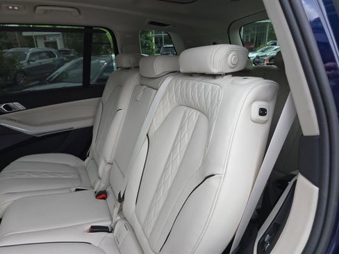 New 2026 BMW X7 xDrive40i image 16