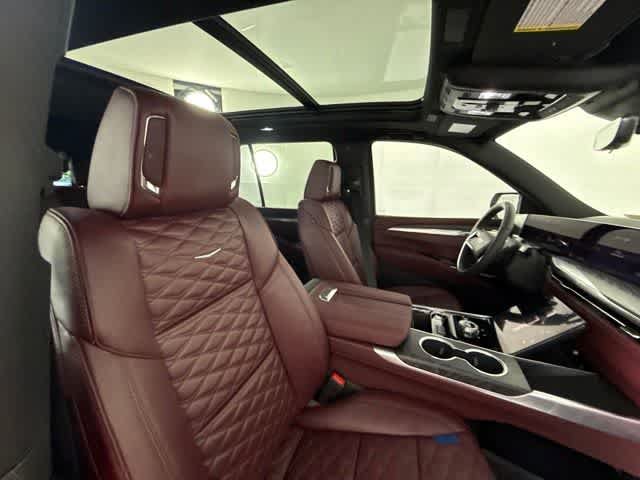 New 2026 Cadillac Escalade Luxury w/ Touring Package AWD/4WD image 39
