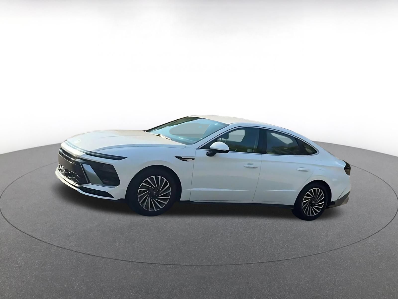 Used 2025 Hyundai Sonata SEL FWD image 8