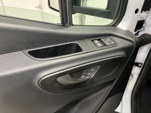 Used 2023 Mercedes-Benz Sprinter 3500 image 32