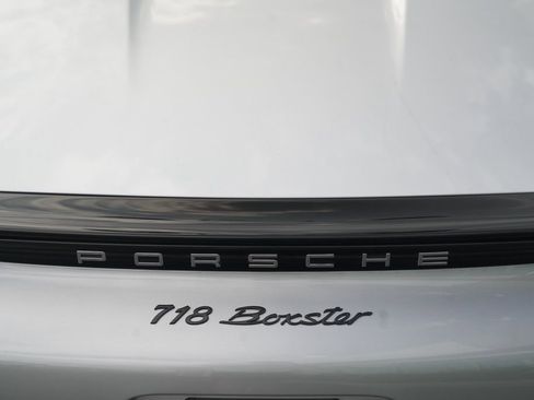 Used 2025 Porsche 718 Boxster image 16