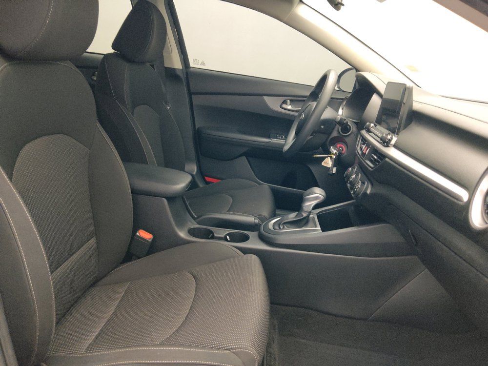 Used 2020 Kia Forte LXS FWD image 21