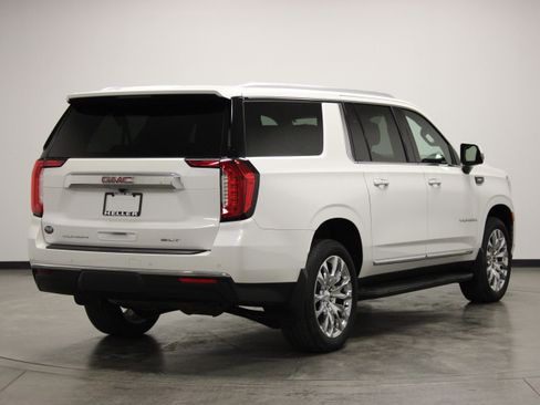 Used 2022 GMC Yukon XL SLT w/ SLT Luxury Package AWD/4WD image 8