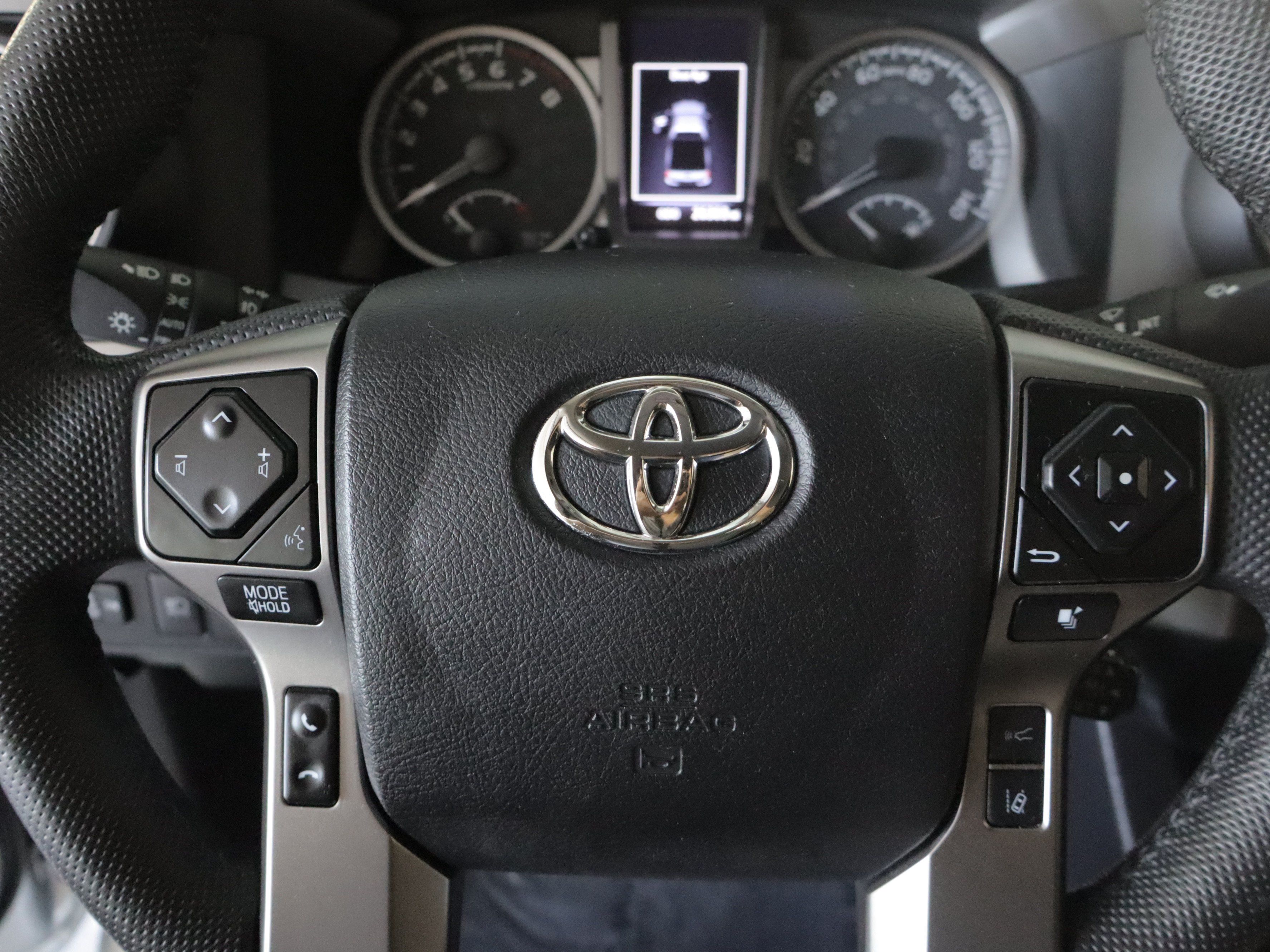 Used 2022 Toyota Tacoma SR5 AWD/4WD image 14