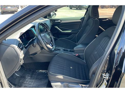 Used 2023 Volkswagen Jetta Sport FWD image 11