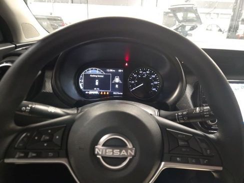 Used 2023 Nissan Kicks SV FWD image 16