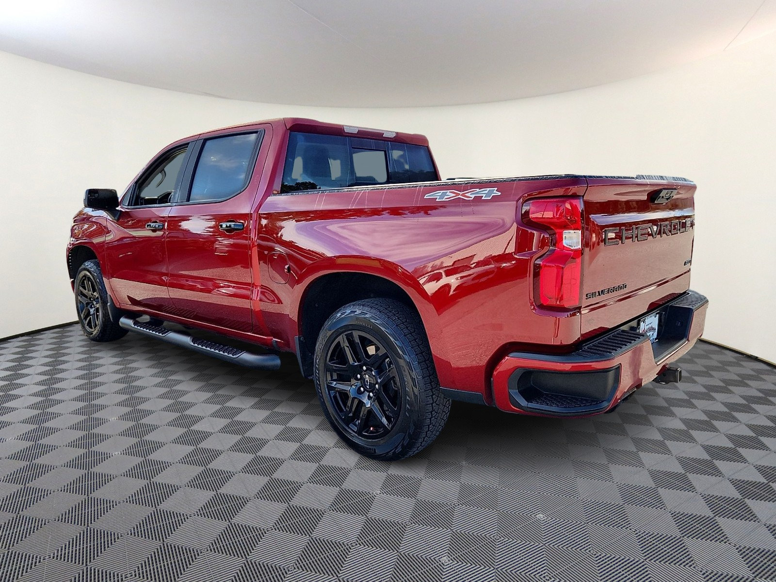 Used 2024 Chevrolet Silverado 1500 RST w/ Convenience Package II AWD/4WD image 4