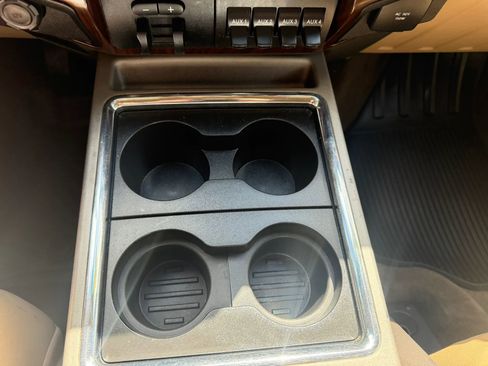 Used 2015 Ford F250 Lariat w/ Lariat Interior Package AWD/4WD image 24