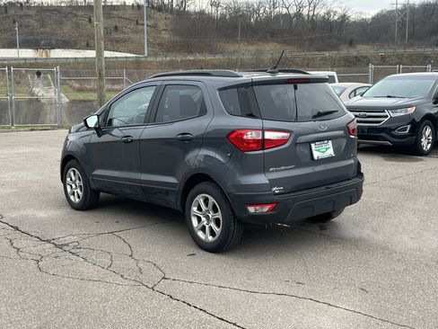 Used 2021 Ford EcoSport SE w/ SE Convenience Package image 5