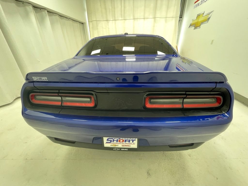Used 2018 Dodge Challenger R/T RWD image 6