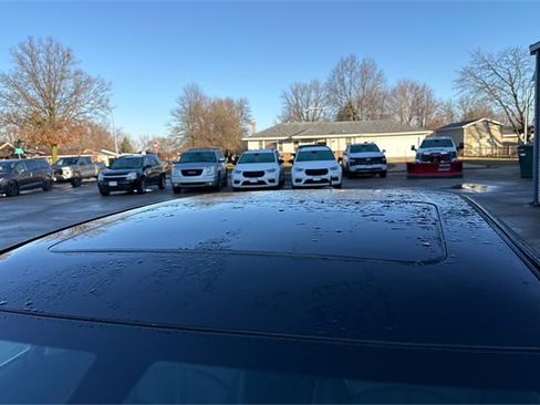 Used 2010 Chevrolet Malibu LTZ w/ HFV6 Engine Package image 11