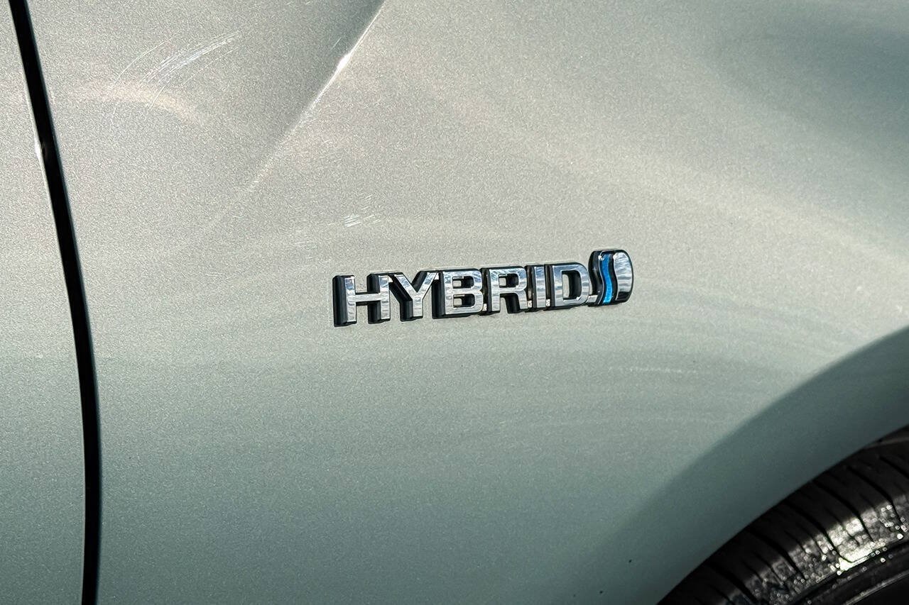 Used 2019 Toyota Prius LE FWD image 10