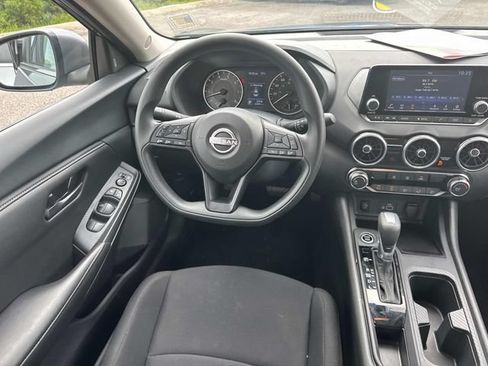 Used 2025 Nissan Sentra S FWD image 16