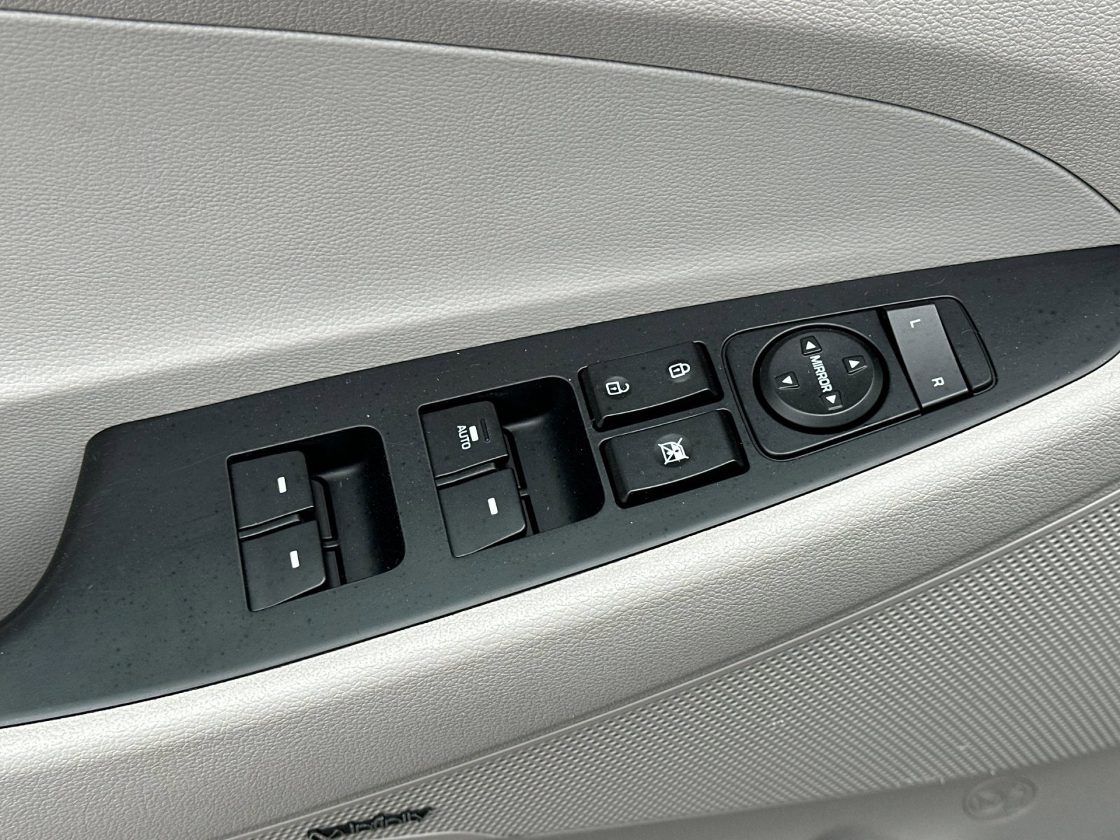 Used 2019 Hyundai Tucson Sport FWD image 11