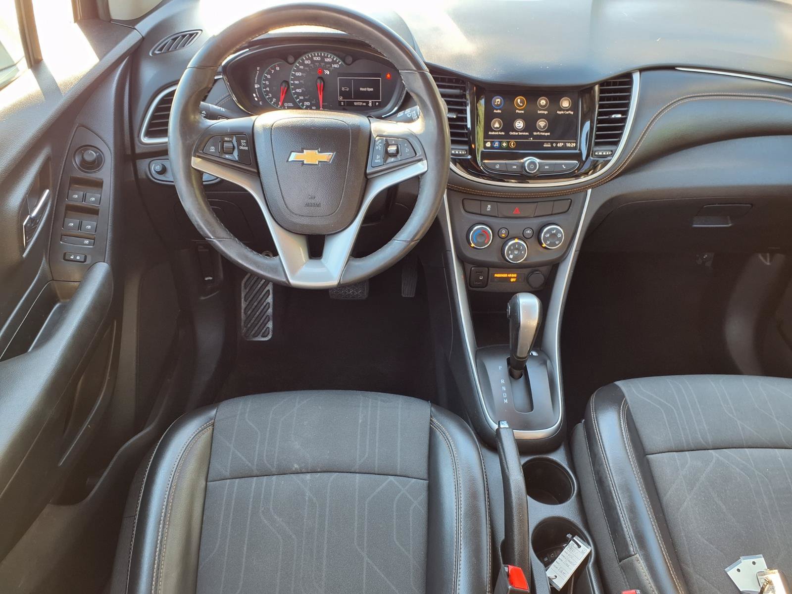 Used 2018 Chevrolet Trax LT w/ LT Convenience Package AWD/4WD image 3