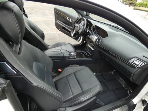 Used 2014 Mercedes-Benz E 350 4MATIC Coupe image 24