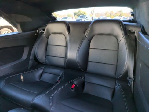 Used 2019 Ford Mustang Premium image 30
