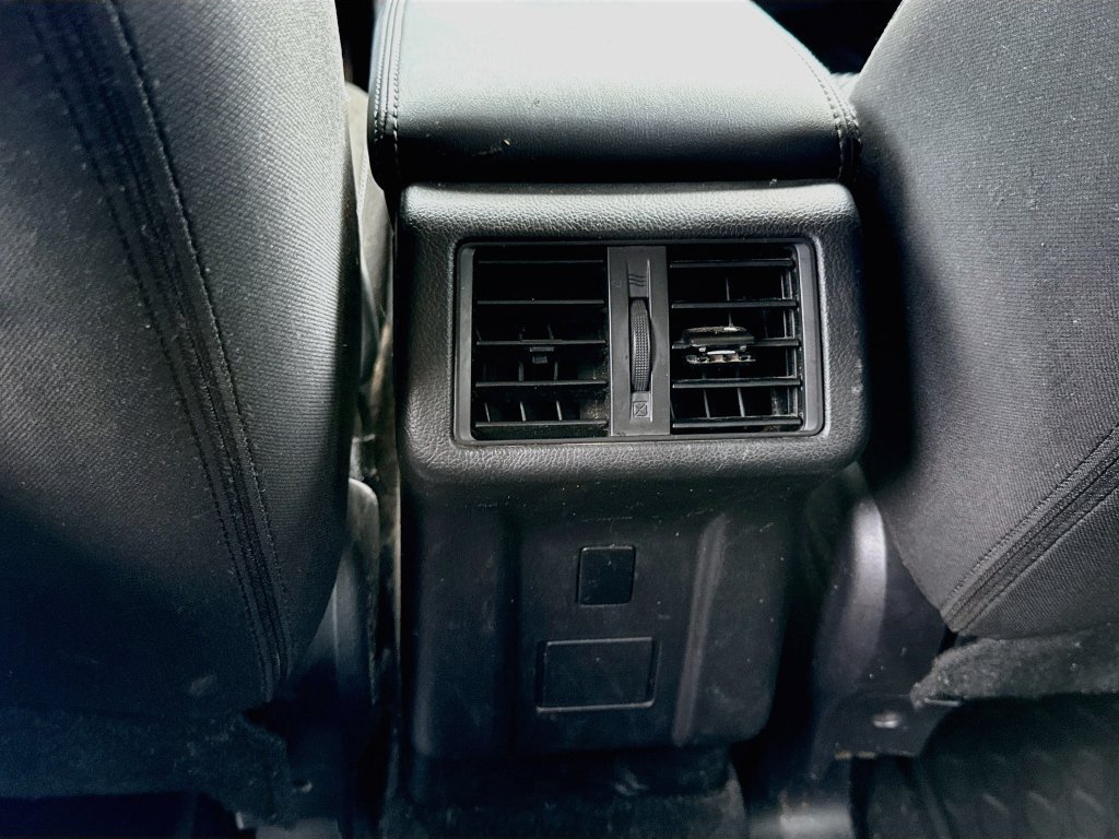 Used 2020 Mitsubishi Outlander ES FWD image 27