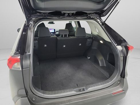 Certified 2025 Toyota RAV4 LE AWD/4WD image 7