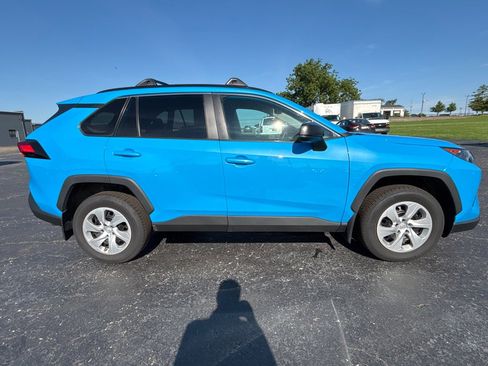 Used 2020 Toyota RAV4 LE w/ All Weather Liner Package AWD/4WD image 5