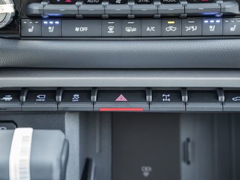 New 2026 Toyota Tundra Limited AWD/4WD image 25