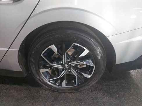Certified 2025 Hyundai Sonata SEL FWD image 32