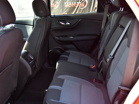 Used 2025 Chevrolet Blazer LT FWD image 35