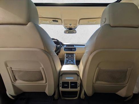 Used 2017 Land Rover Range Rover Evoque SE image 21