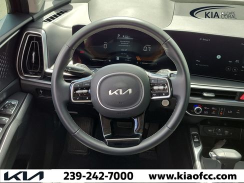 Certified 2025 Kia Sorento S w/ Panoramic Sunroof Package FWD image 17