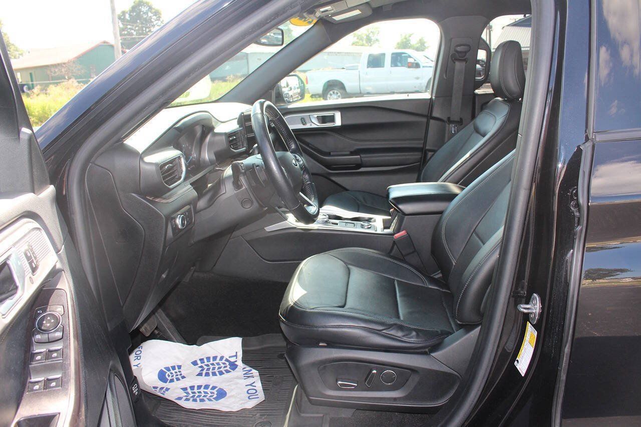 Used 2020 Ford Explorer Limited w/ Class III Trailer Tow Package AWD/4WD image 9