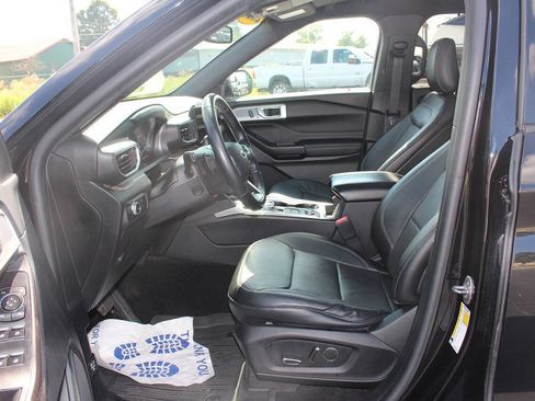 Used 2020 Ford Explorer Limited w/ Class III Trailer Tow Package AWD/4WD image 9
