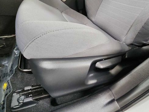 Certified 2025 Toyota Corolla SE image 14