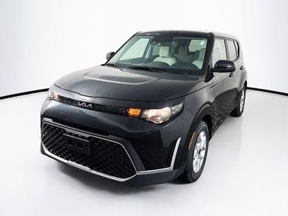 New 2025 Kia Soul LX w/ LX Technology Package