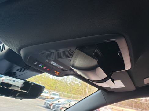 New 2026 Chevrolet Traverse LT w/ Midnight/Sport Edition image 27