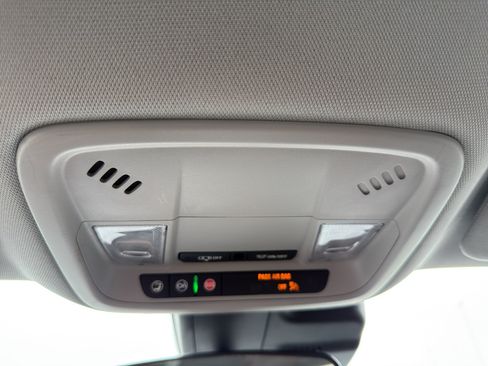 Used 2024 Chevrolet Malibu LT FWD image 23