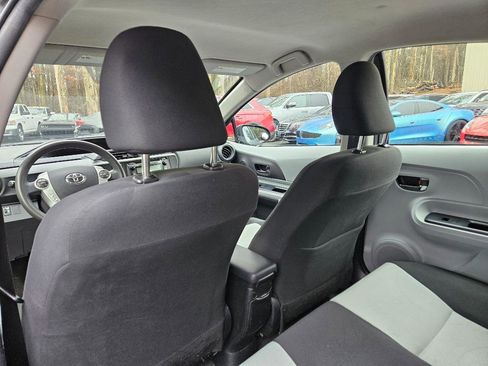 Used 2014 Toyota Prius C Two image 21