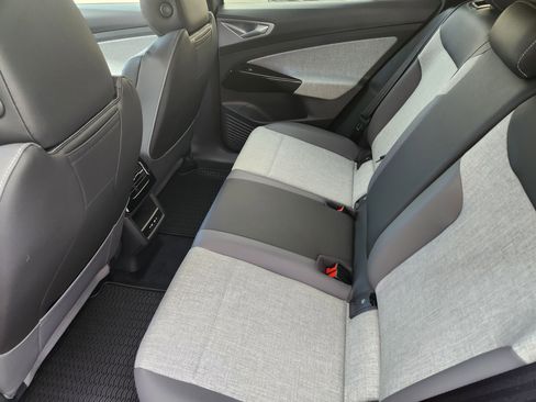 New 2026 Volkswagen ID.4 Pro AWD/4WD image 22