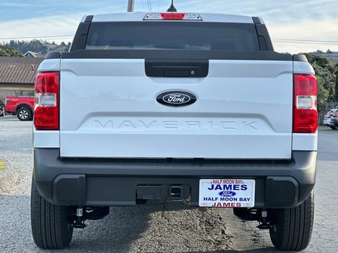 New 2025 Ford Maverick XLT image 4