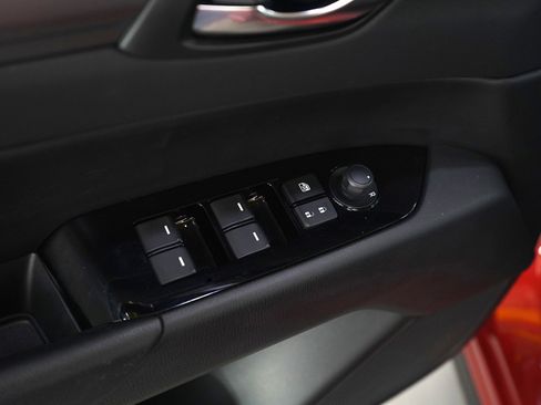 Used 2024 MAZDA CX-5 AWD 2.5 S w/ Preferred Package image 19