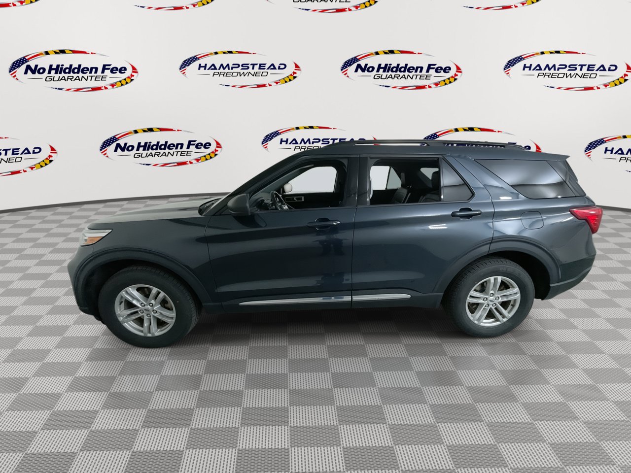 Used 2022 Ford Explorer XLT w/ Equipment Group 202A AWD/4WD image 6