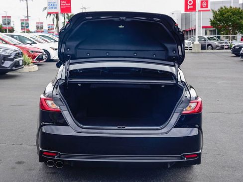 Certified 2025 Toyota Camry SE image 30