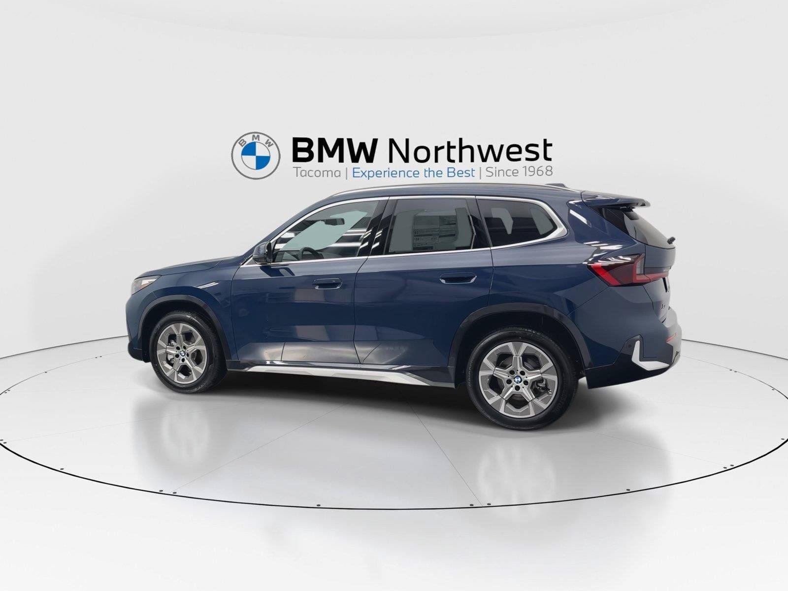 New 2027 BMW X1 xDrive28i AWD/4WD image 12
