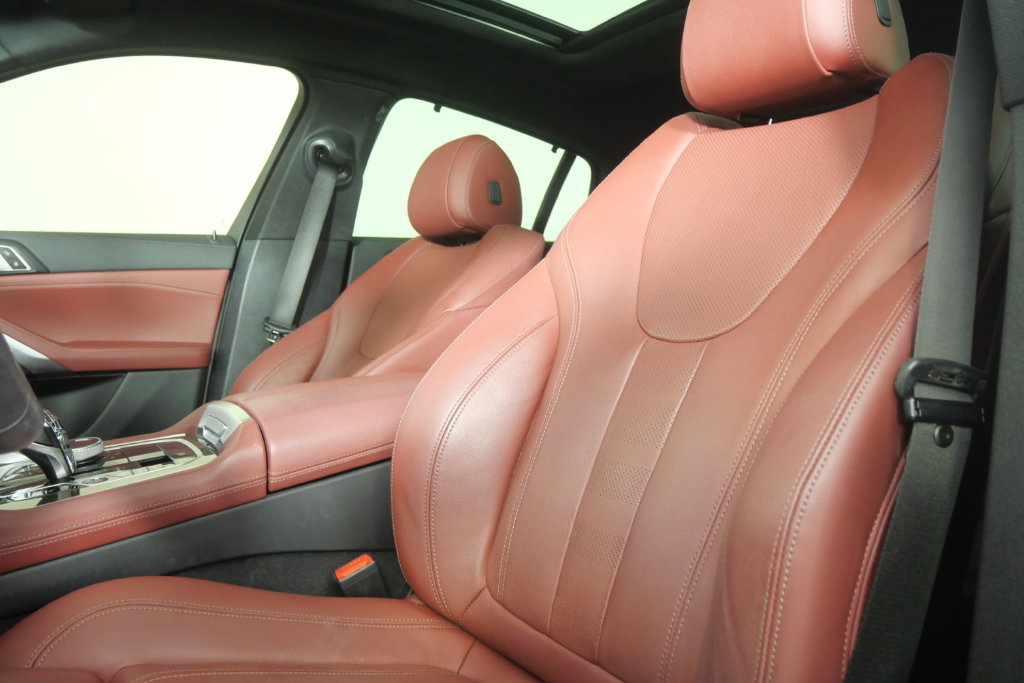 Used 2022 BMW X6 xDrive40i w/ Executive Package AWD/4WD image 12