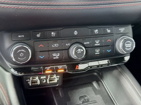 Used 2023 Dodge Durango R/T AWD/4WD image 16