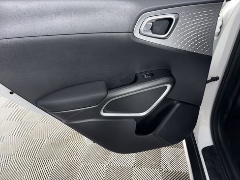 Used 2021 Kia Soul X-Line image 35